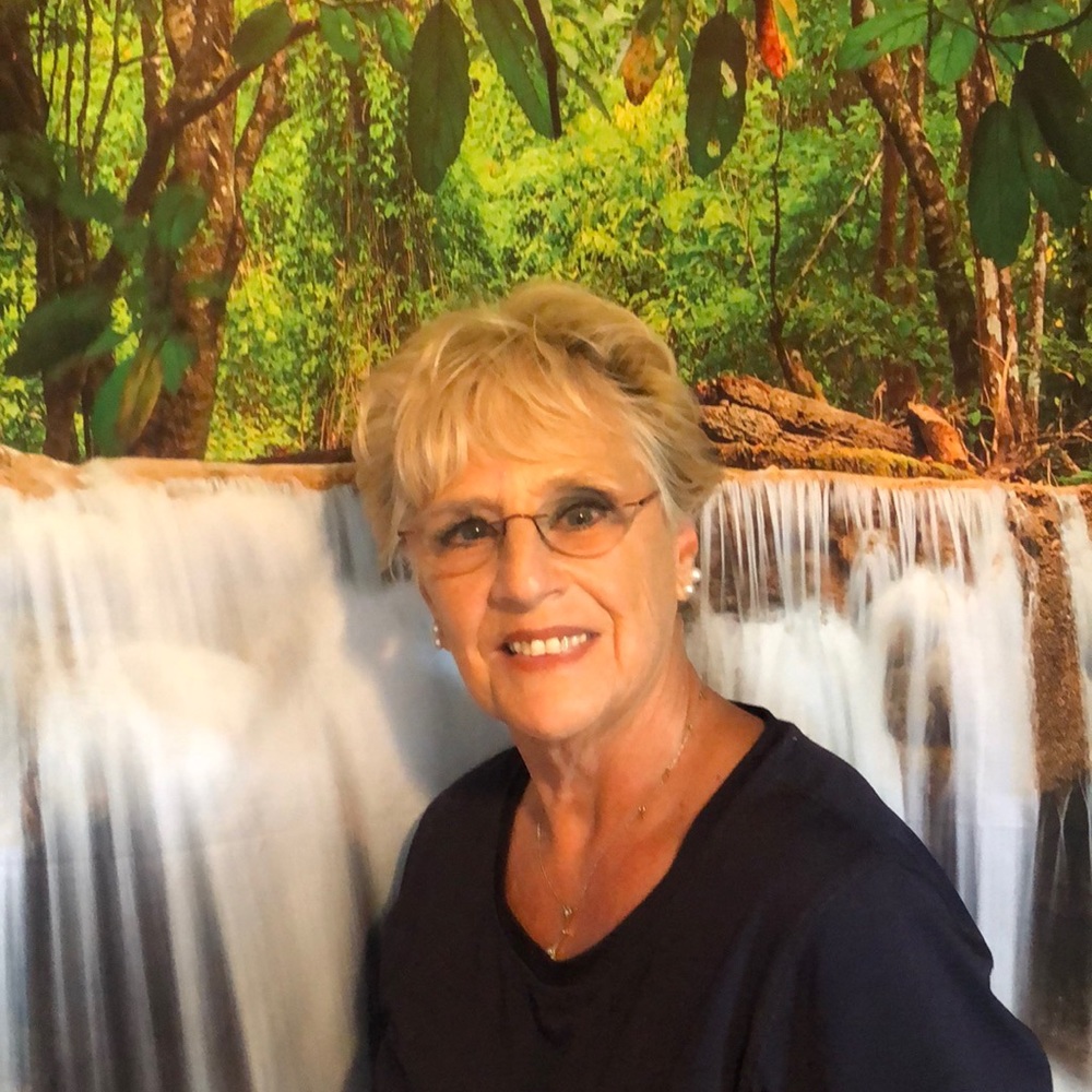 Meet your Posher, Carol